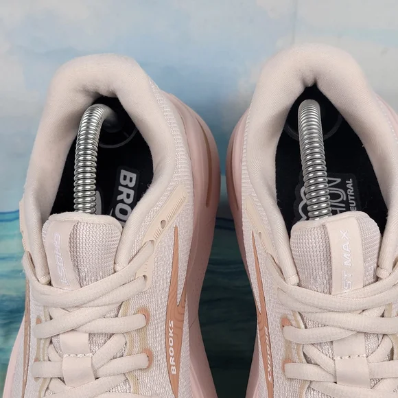 Brooks Ghost Max Crystal Gray/White Tuscany Colorway Womens 7 - Picture 5 of 11